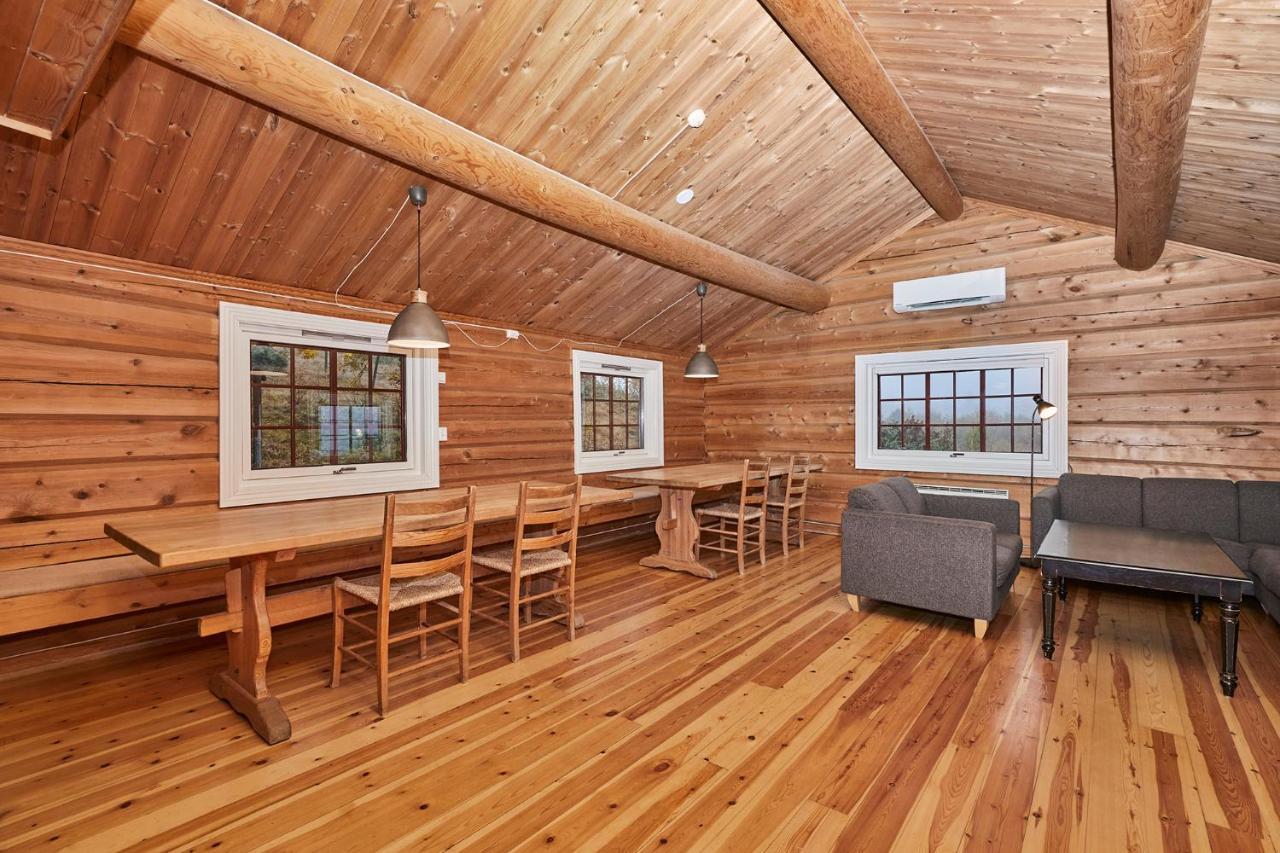 Brennabu Villa Ron ภายนอก รูปภาพ